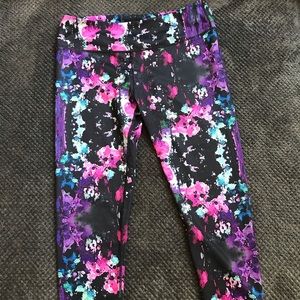 Fabletics midrise cropped leggings